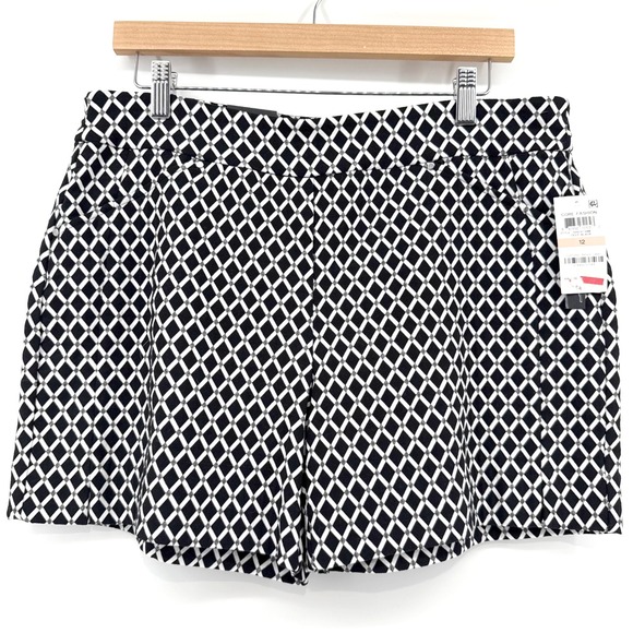 INC International Concepts Pants - NWT INC International Concepts Women's Black White Diamond Print Shorts Size 12